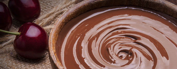 Schoko-Kirsch-Protein Pudding mit Peanut Butter