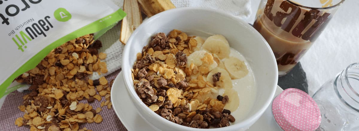 Crunchiges Schoko Bananen Müsli