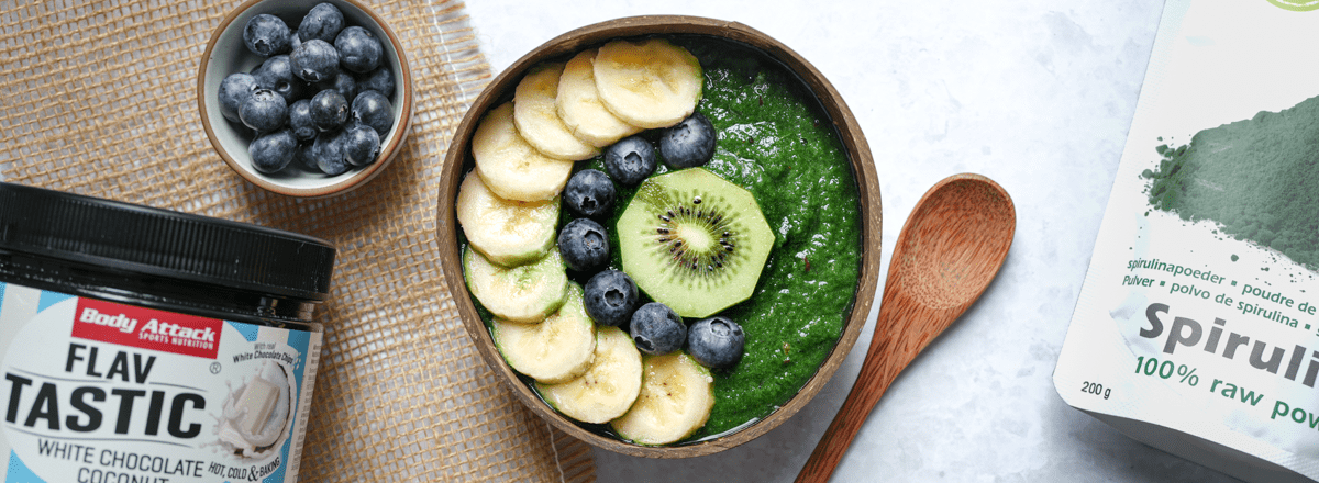 Grüne Spirulina Bowl