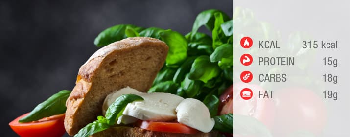 Grilltomaten mit Mozzarella und Pumpernickel